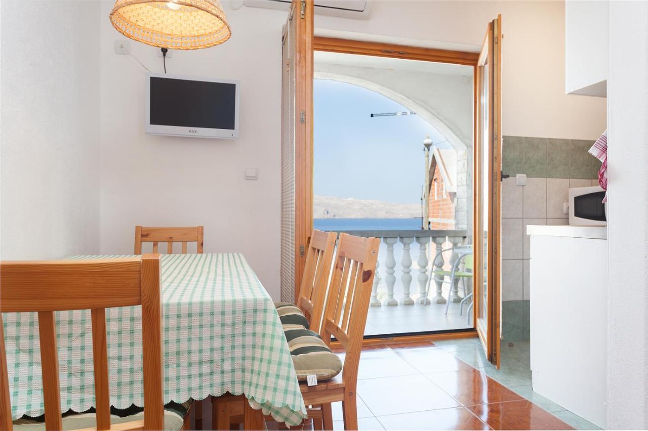 Manda Apartment Karlobag Ngoại thất bức ảnh