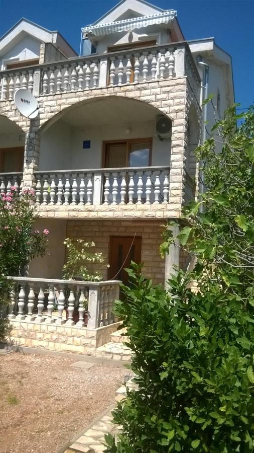 Manda Apartment Karlobag Ngoại thất bức ảnh